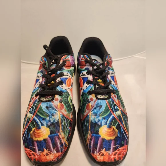 Sneakers size 9.5 - Picture 2 of 4